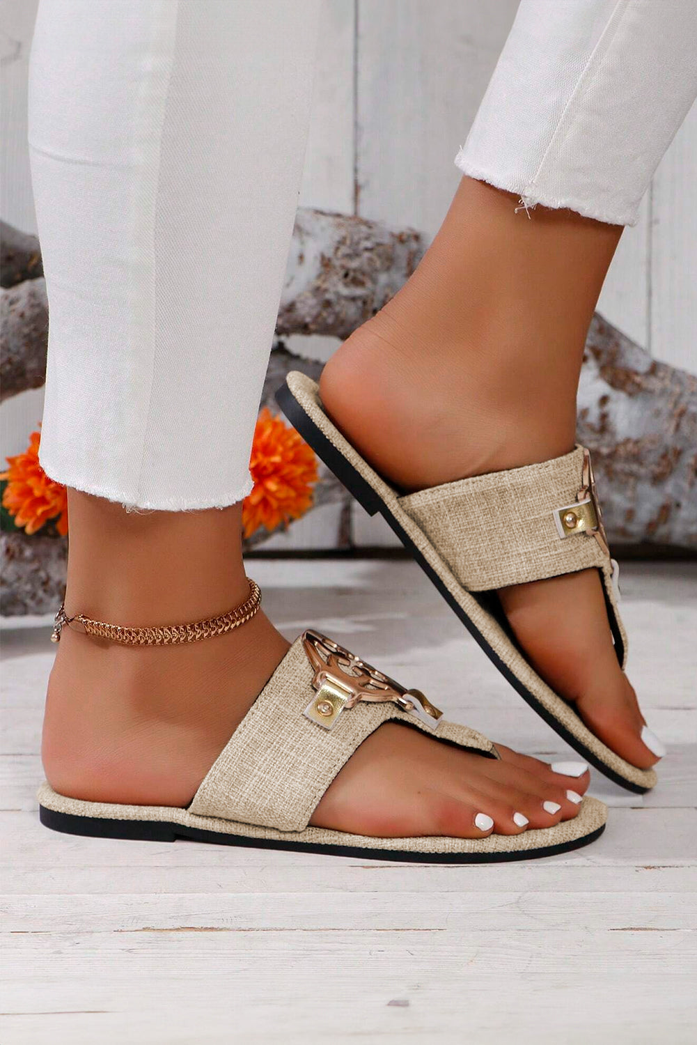 White Vintage Metal Decor Leather Thong Slides Shoes